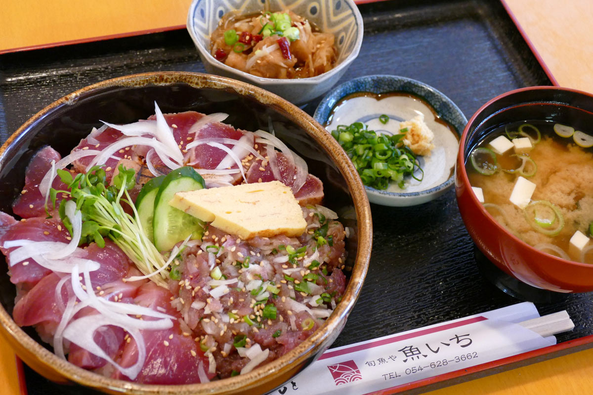 カツオづくし 楽しんで 水揚げ日本一の焼津市で 春の鰹三昧 丸ごと小泉武夫 食マガジン